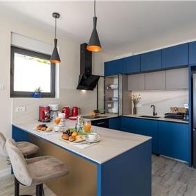 Luxury 4 Bedroom Villa with Infinity Pool, Sauna, Gym, Jacuzzi and Sea Views in Orašac, near Dubrovnik, Sleeps 8